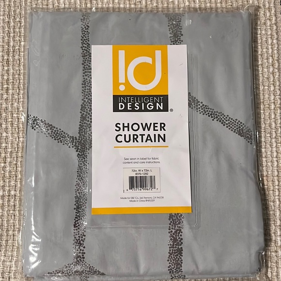Brand new!!Geometric Metallic/Modern Shower Curtain - Picture 2 of 4